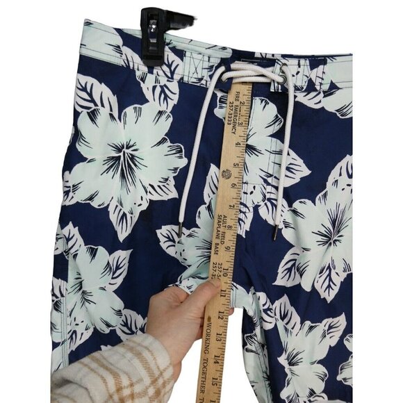 Abercrombie & Fitch A&F Mens Size 31 Blue Floral Hawaii Swim Trunks Board Shorts - Picture 9 of 11